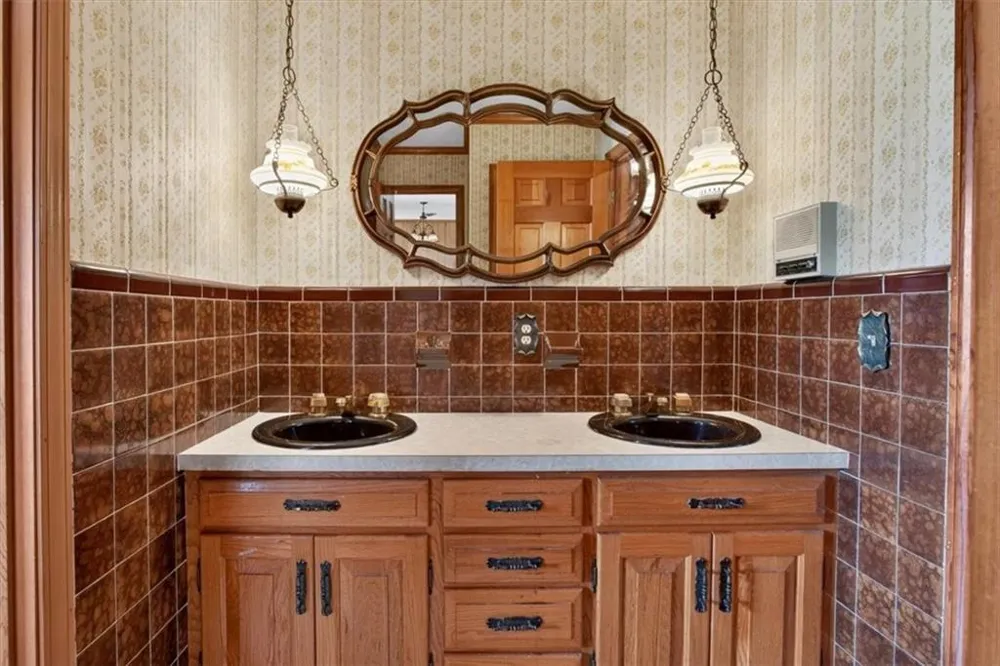 195 River Street Ellijay, GA 30540