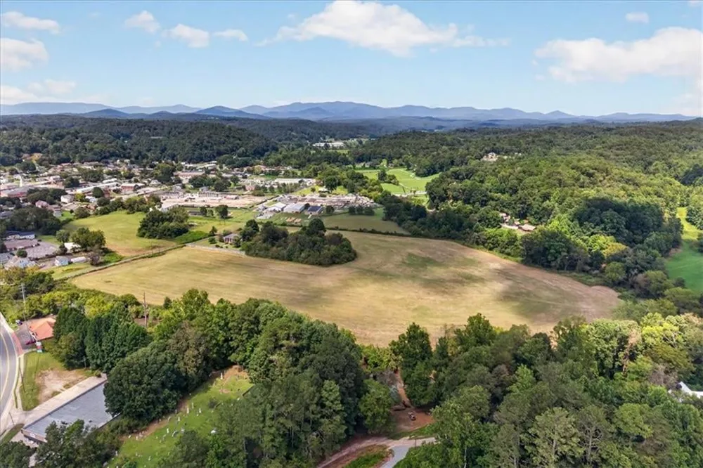195 River Street Ellijay, GA 30540