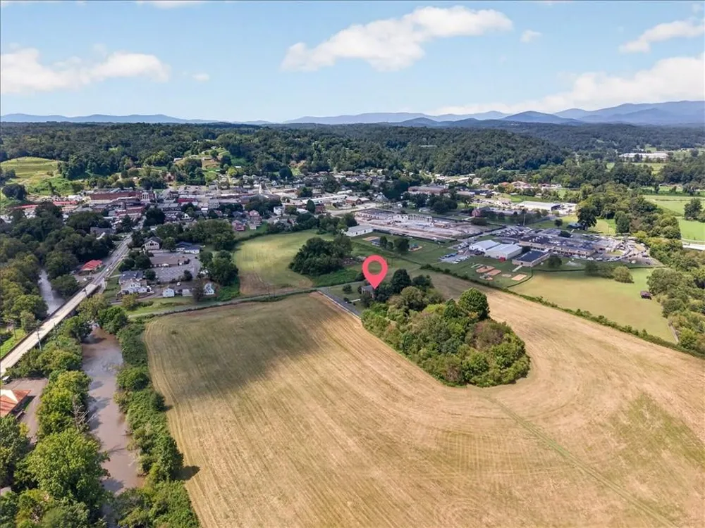 195 River Street Ellijay, GA 30540