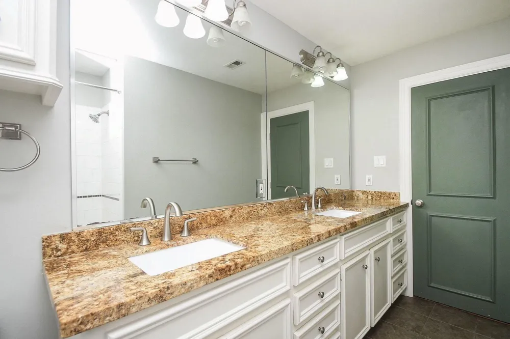 5422 Rutherglenn Drive Houston, TX 77096