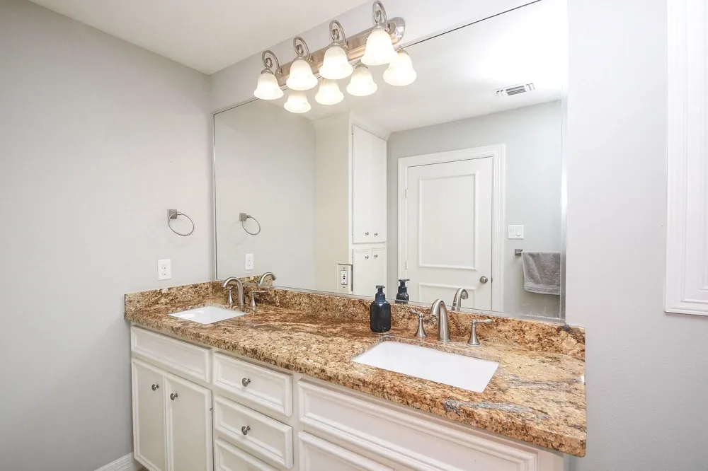 5422 Rutherglenn Drive Houston, TX 77096