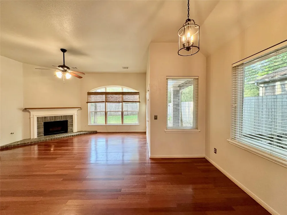 42 Tranquil Glade Place The Woodlands, TX 77381