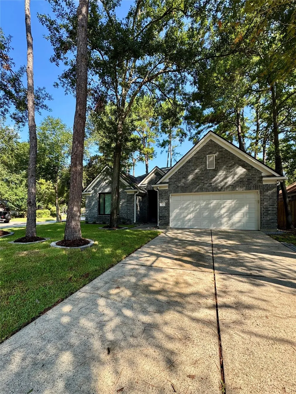 42 Tranquil Glade Place The Woodlands, TX 77381