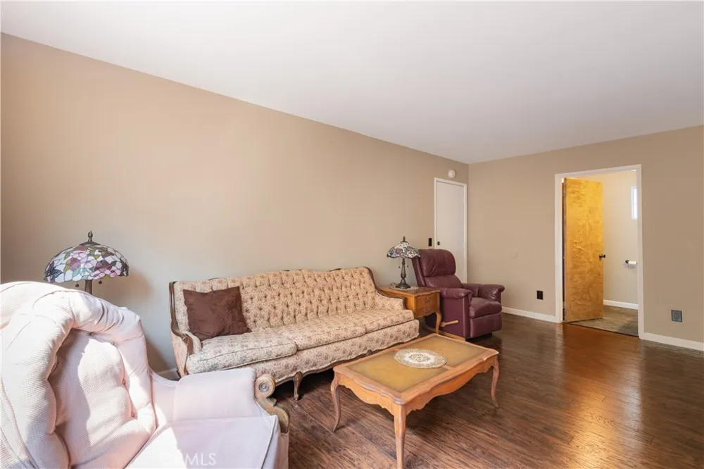 32 Fresno Street Paso Robles, CA 93446