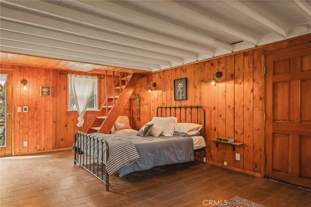 2643 Soutar Running Springs, CA 92382