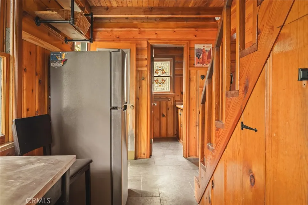 2643 Soutar Running Springs, CA 92382