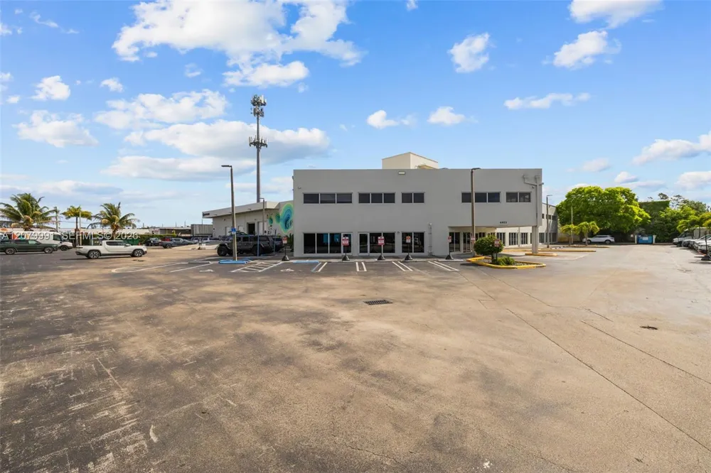 6955 NW 52nd St Miami, FL 33166