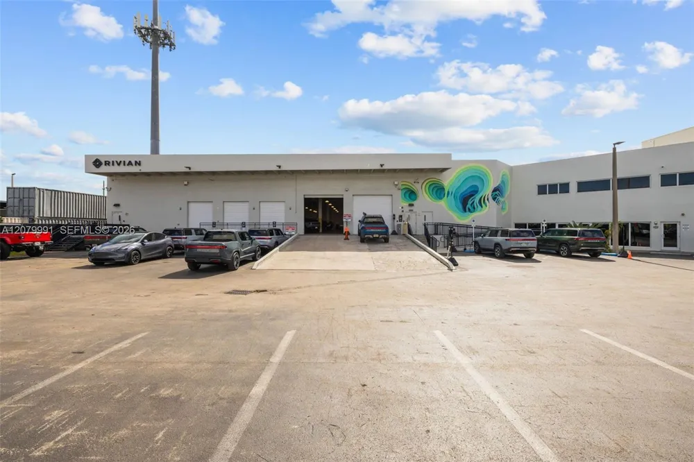 6955 NW 52nd St Miami, FL 33166