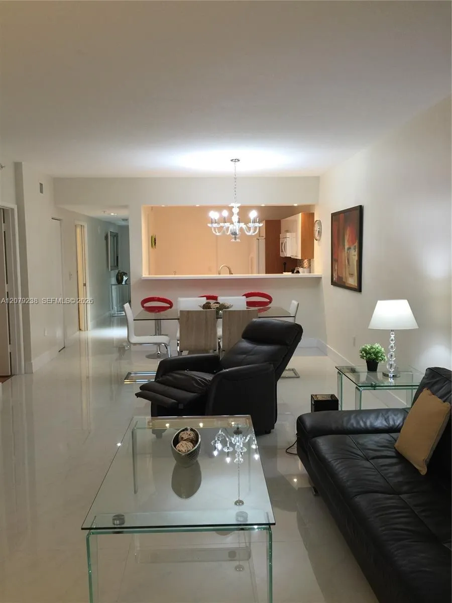 18100 Bay Rd #809 Sunny Isles Beach, FL 33160
