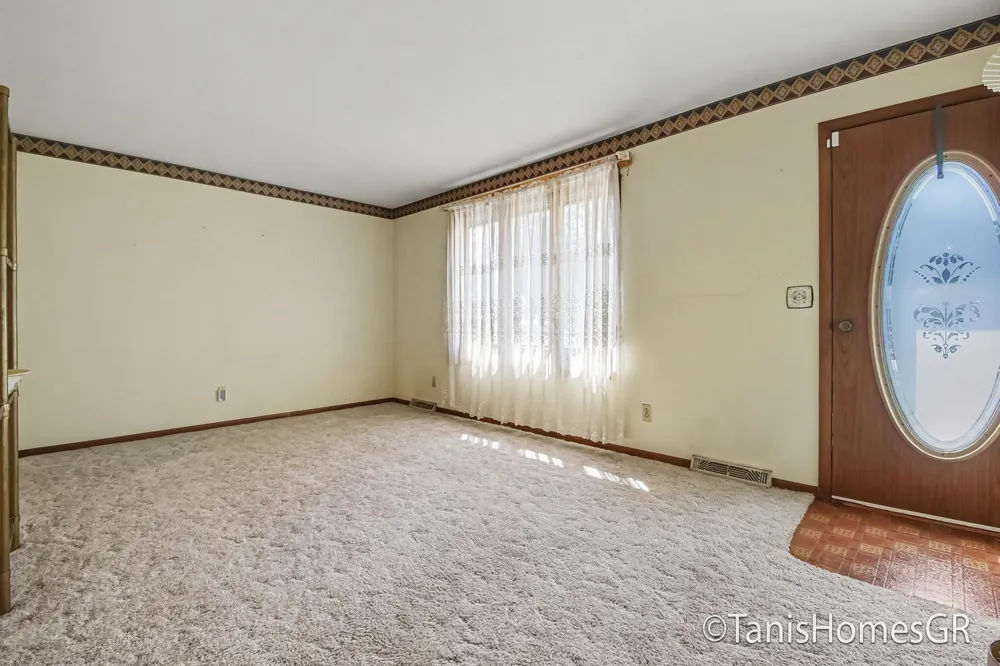 7556 Terrace Lane Jenison, MI 49428