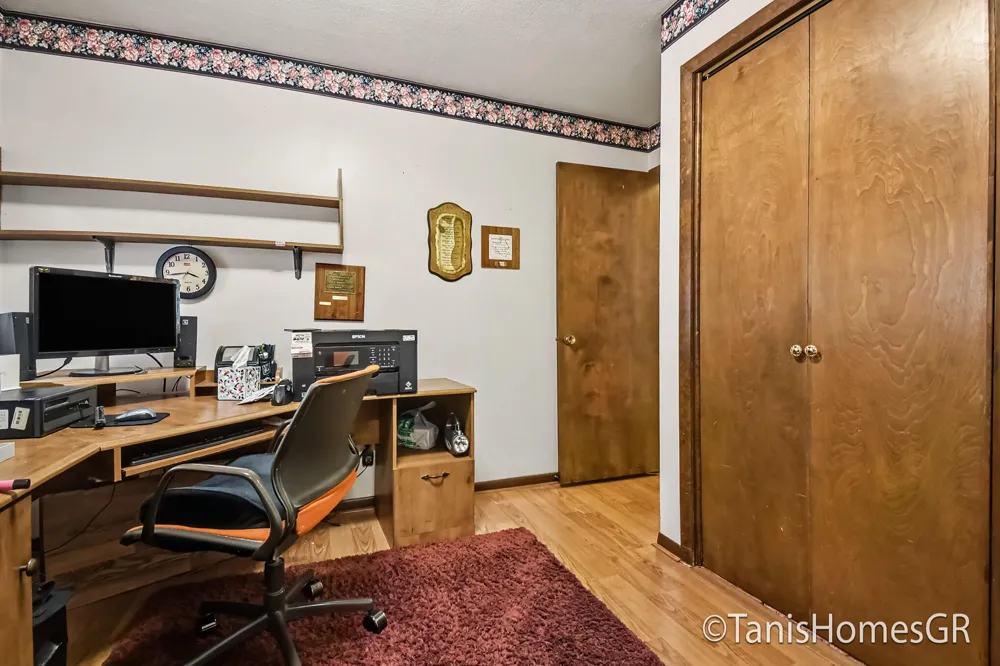7556 Terrace Lane Jenison, MI 49428