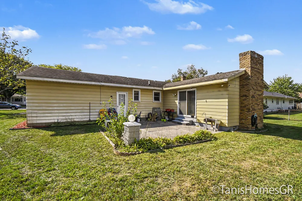 7556 Terrace Lane Jenison, MI 49428