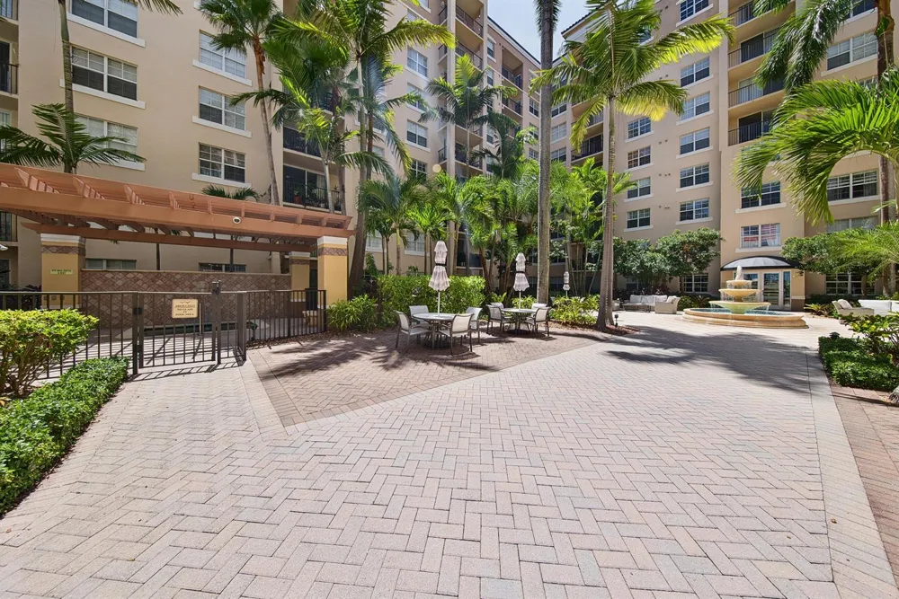 1801 FLAGLER DRIVE #631 West Palm Beach, FL 33407