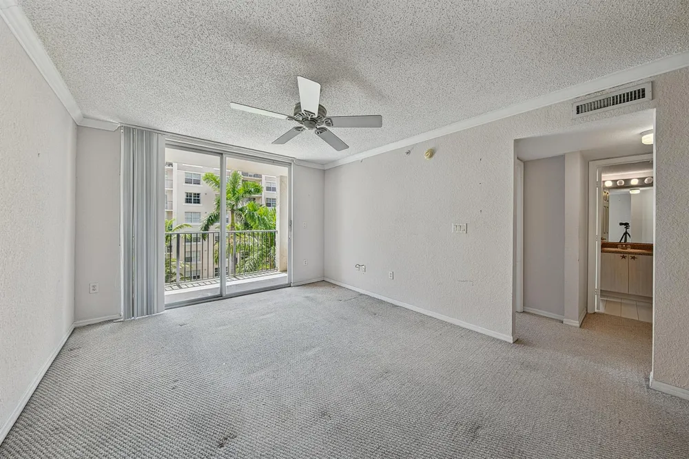 1801 FLAGLER DRIVE #631 West Palm Beach, FL 33407