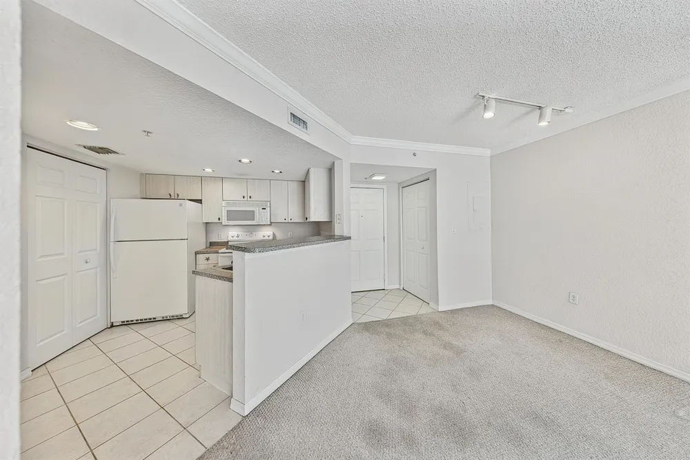 1801 FLAGLER DRIVE #631 West Palm Beach, FL 33407