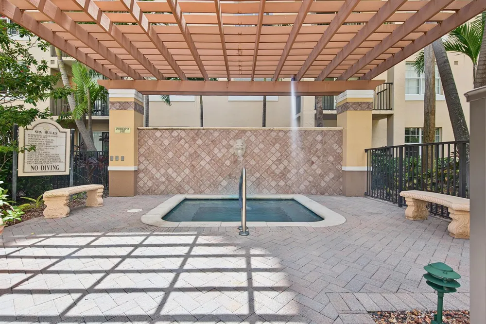 1801 FLAGLER DRIVE #631 West Palm Beach, FL 33407