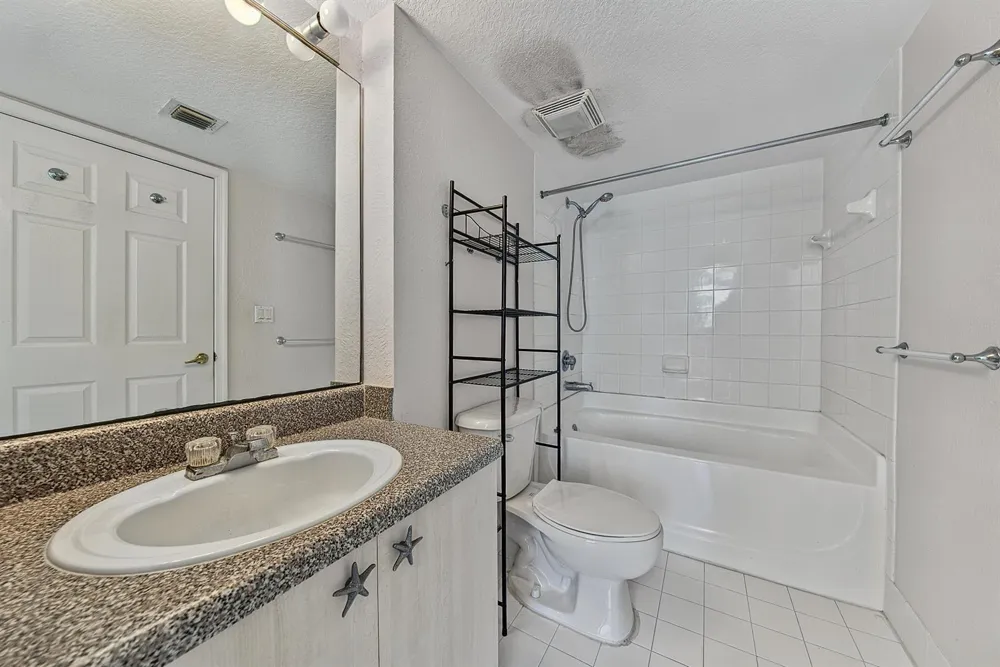 1801 FLAGLER DRIVE #631 West Palm Beach, FL 33407