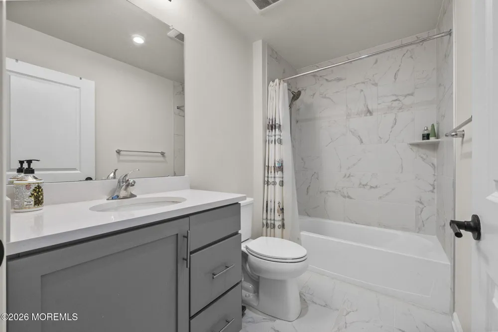 1502 Arose Lane Middletown, NJ 07748