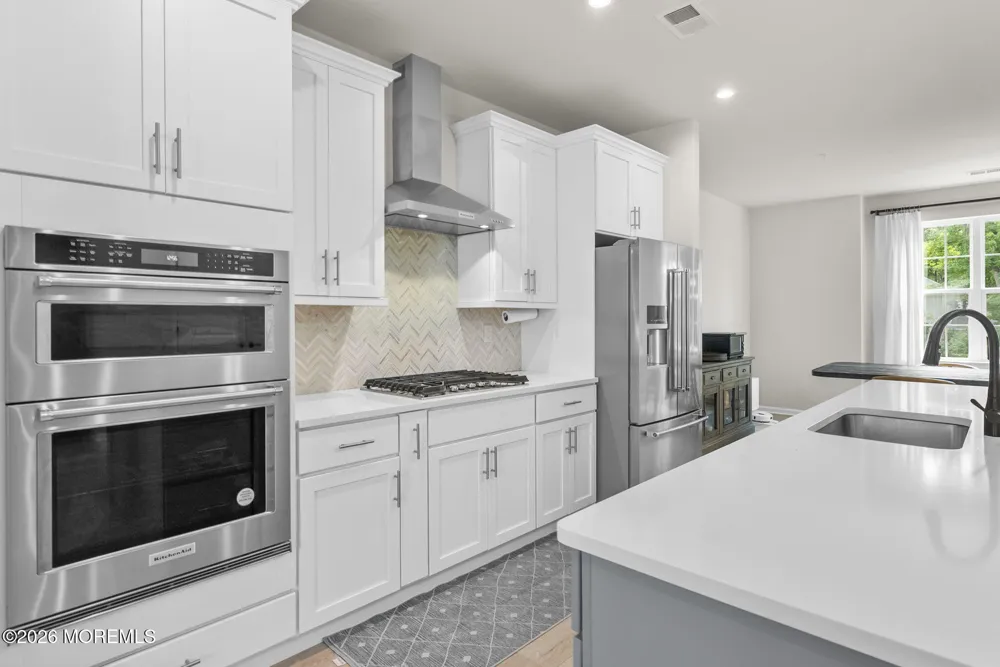 1502 Arose Lane Middletown, NJ 07748