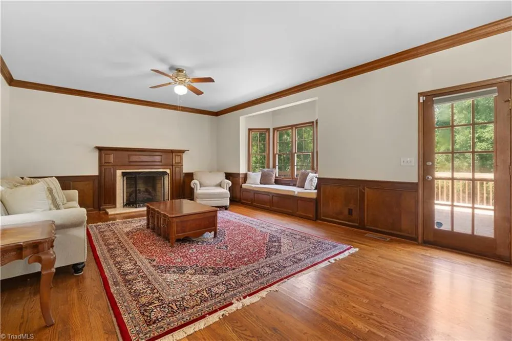 6917 August Drive Clemmons, NC 27012