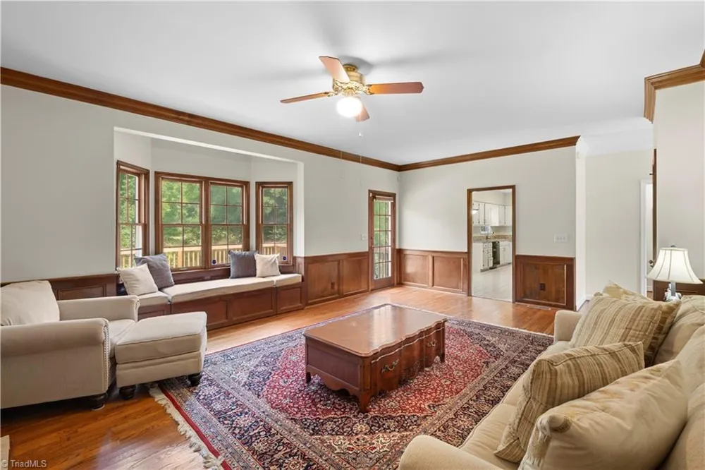 6917 August Drive Clemmons, NC 27012