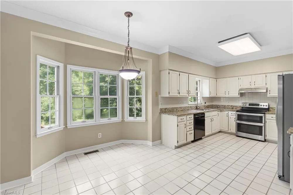 6917 August Drive Clemmons, NC 27012