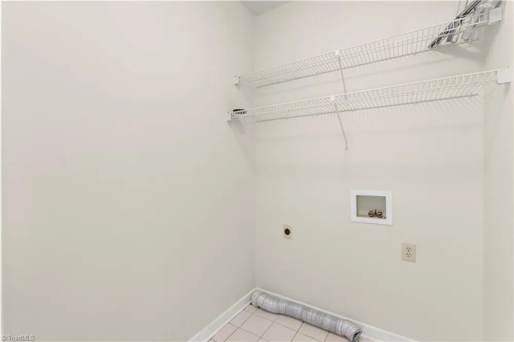 6917 August Drive Clemmons, NC 27012
