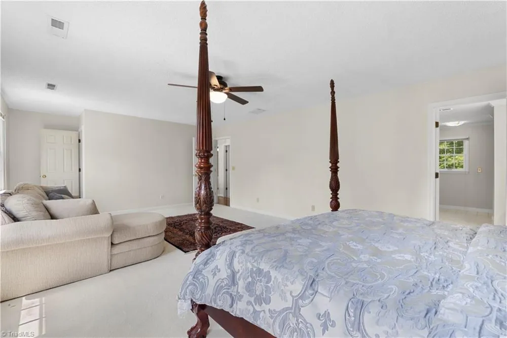 6917 August Drive Clemmons, NC 27012
