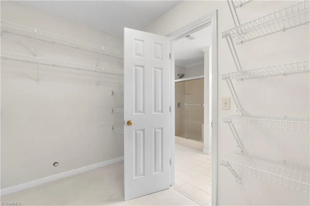 6917 August Drive Clemmons, NC 27012