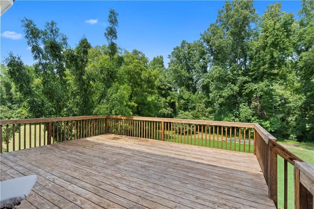 6917 August Drive Clemmons, NC 27012