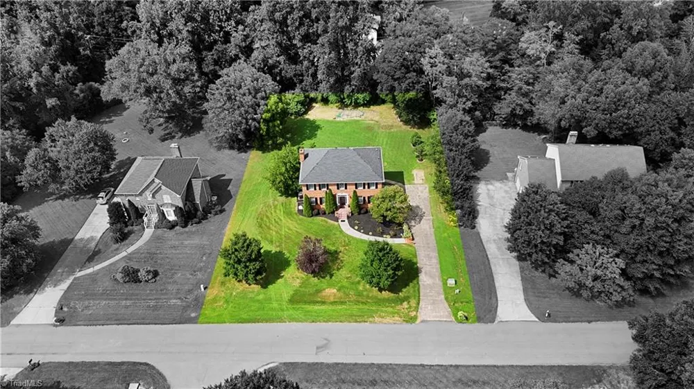 6917 August Drive Clemmons, NC 27012