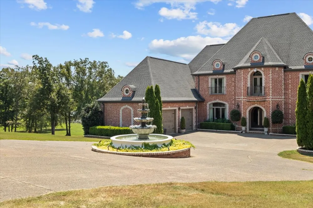 140 Lake Shore Lane Henderson, TN 38340