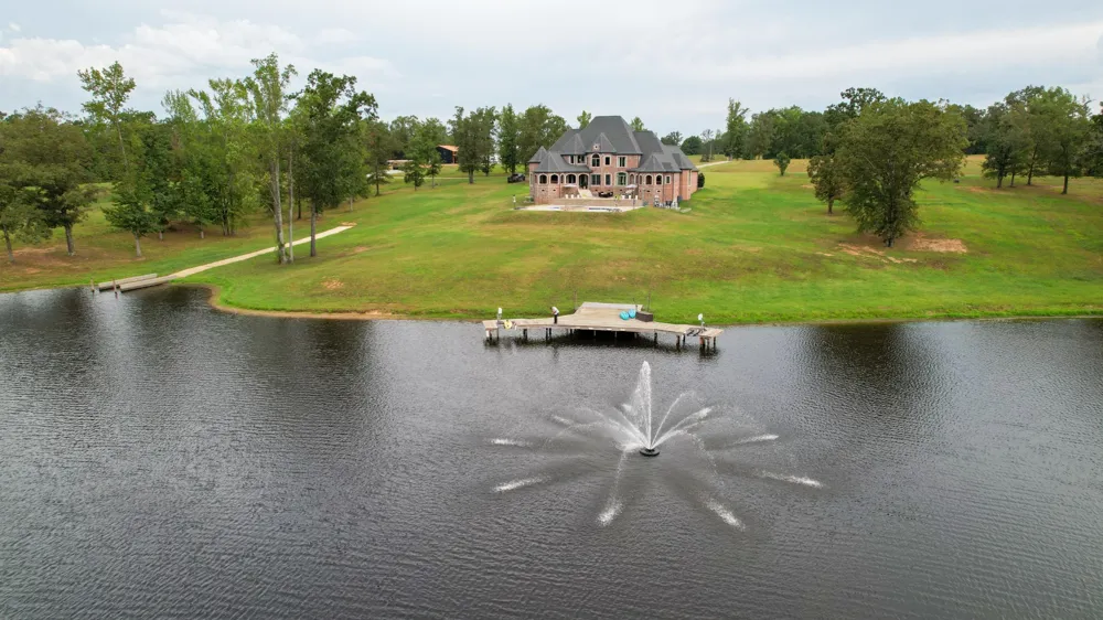 140 Lake Shore Lane Henderson, TN 38340