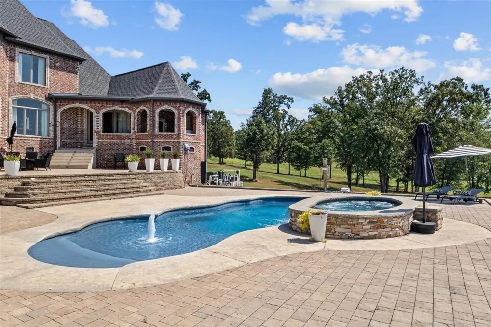 140 Lake Shore Lane Henderson, TN 38340
