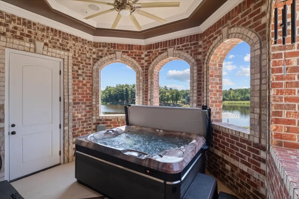 140 Lake Shore Lane Henderson, TN 38340