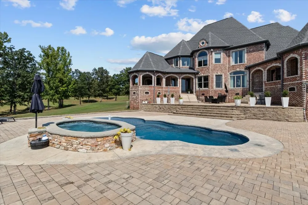 140 Lake Shore Lane Henderson, TN 38340