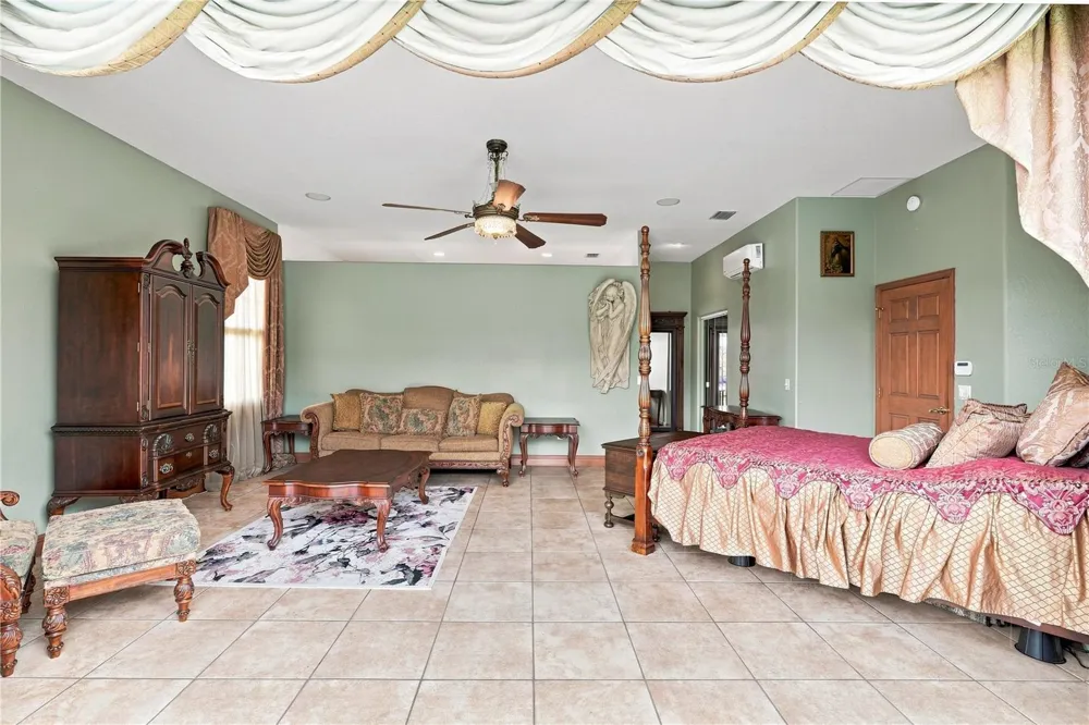 4725 COUNTY ROAD 121D Wildwood, FL 34785