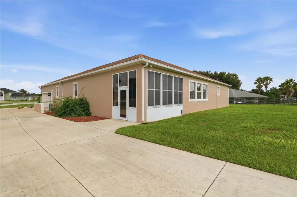 4725 COUNTY ROAD 121D Wildwood, FL 34785