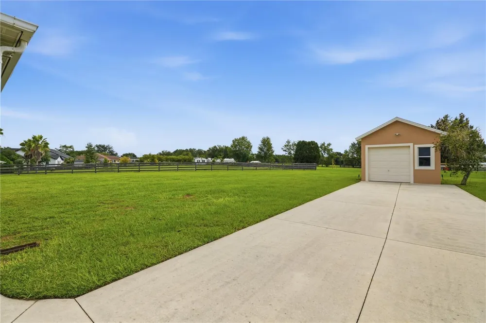 4725 COUNTY ROAD 121D Wildwood, FL 34785