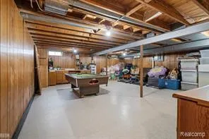 32229 Cambridge Drive Warren City, MI 48093