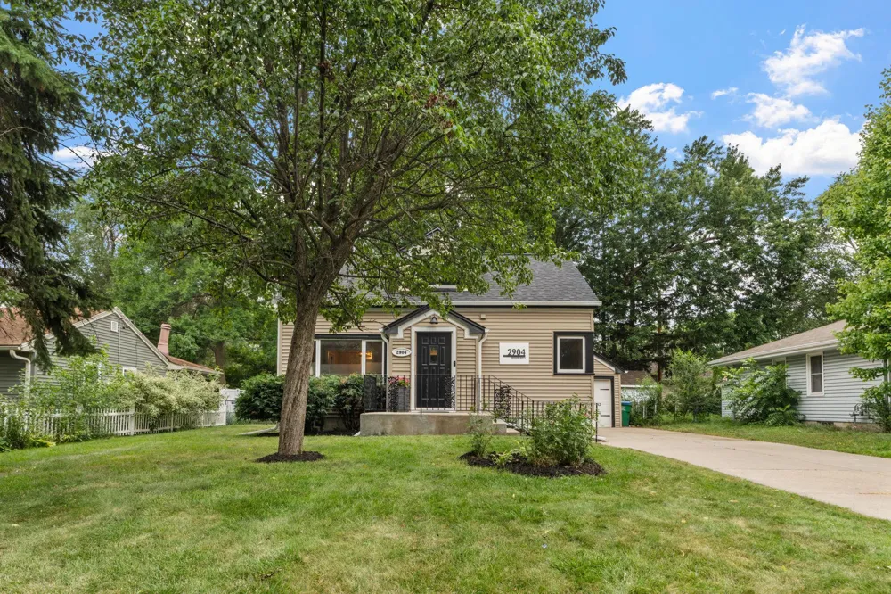 2904 Oregon Avenue S Saint Louis Park, MN 55426