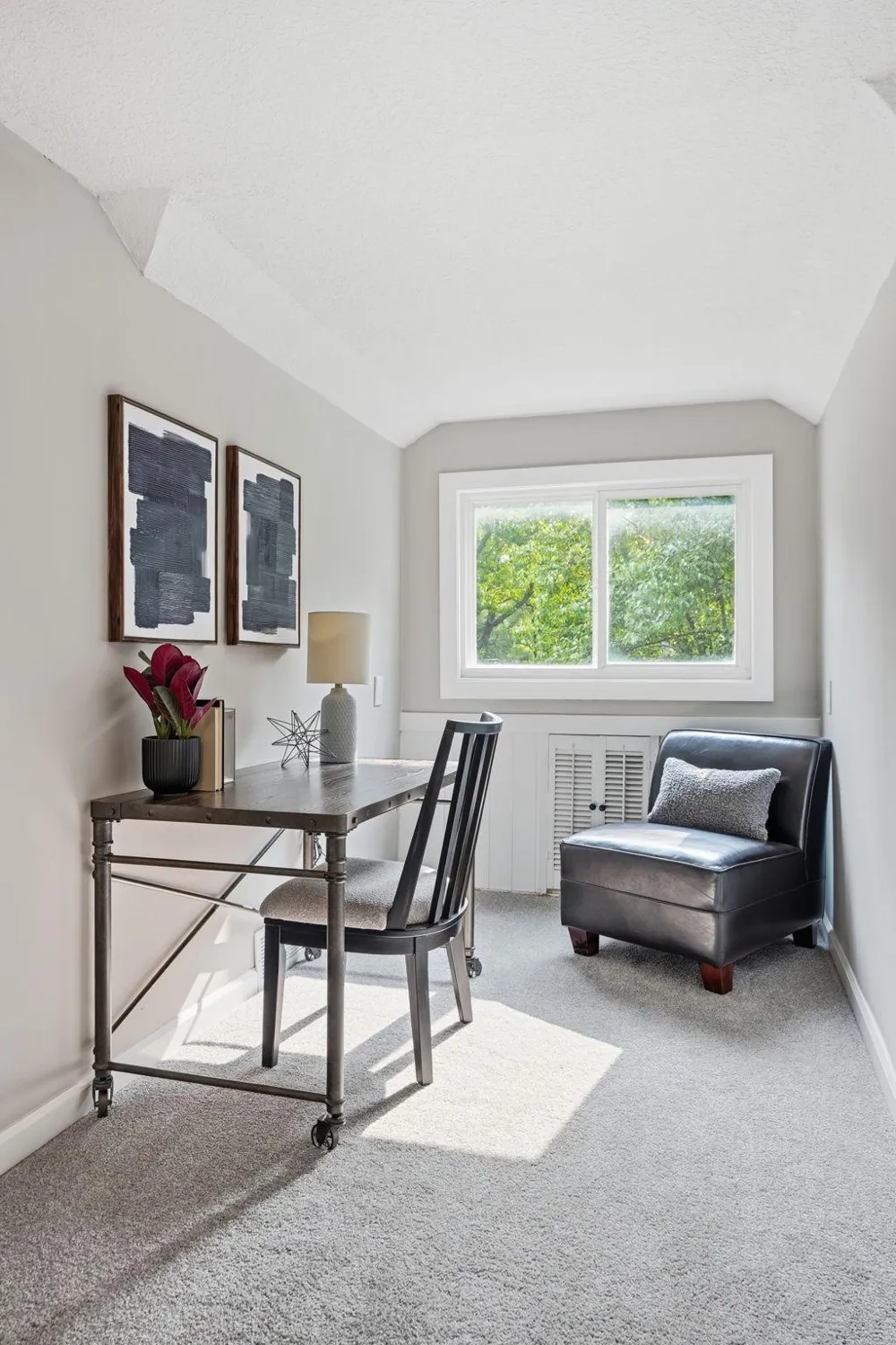 2904 Oregon Avenue S Saint Louis Park, MN 55426