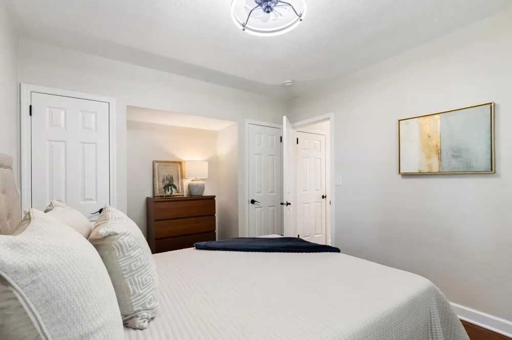 2910 Pennsylvania Avenue S Saint Louis Park, MN 55426