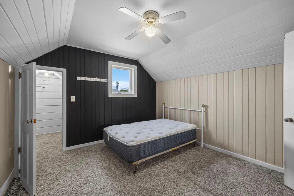1000 W Lyon Avenue Lake City, MN 55041