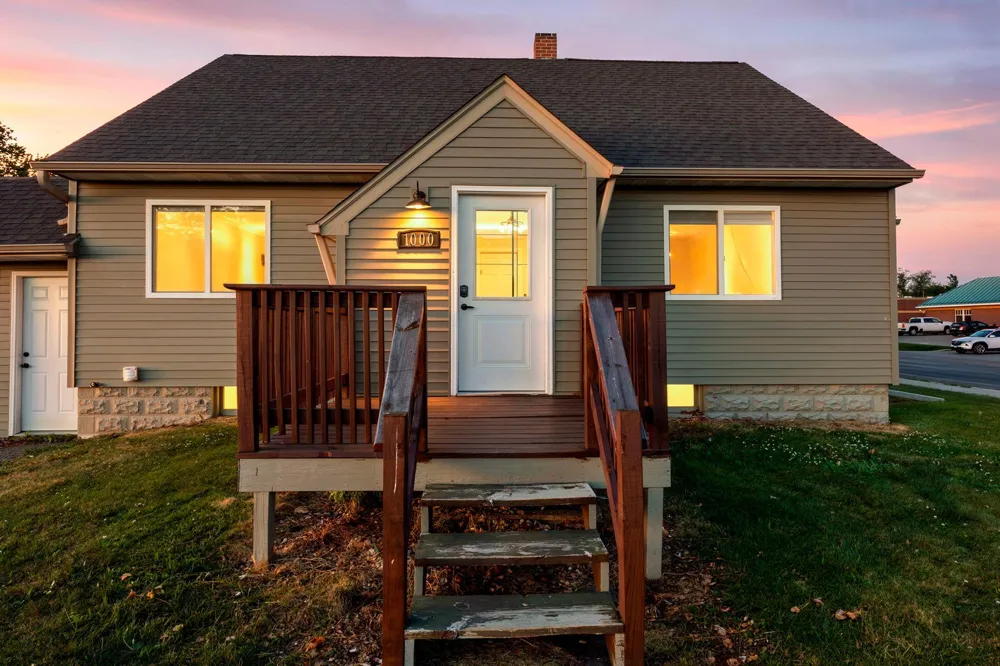 1000 W Lyon Avenue Lake City, MN 55041
