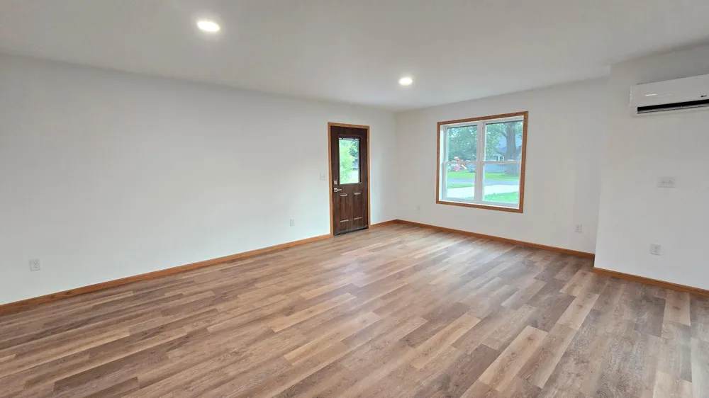 6528 John Avenue Superior, WI 54880