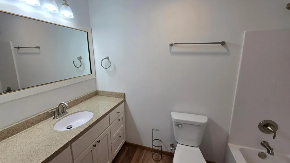 6528 John Avenue Superior, WI 54880