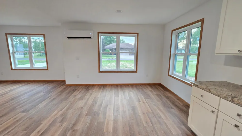 6528 John Avenue Superior, WI 54880