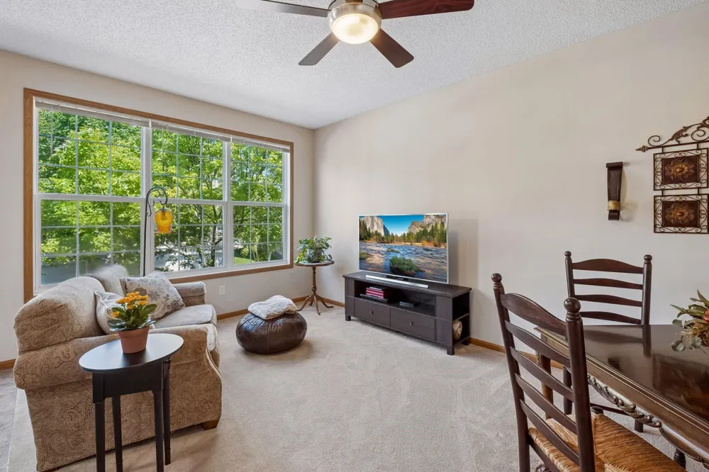 4570 Bulrush Boulevard Shakopee, MN 55379
