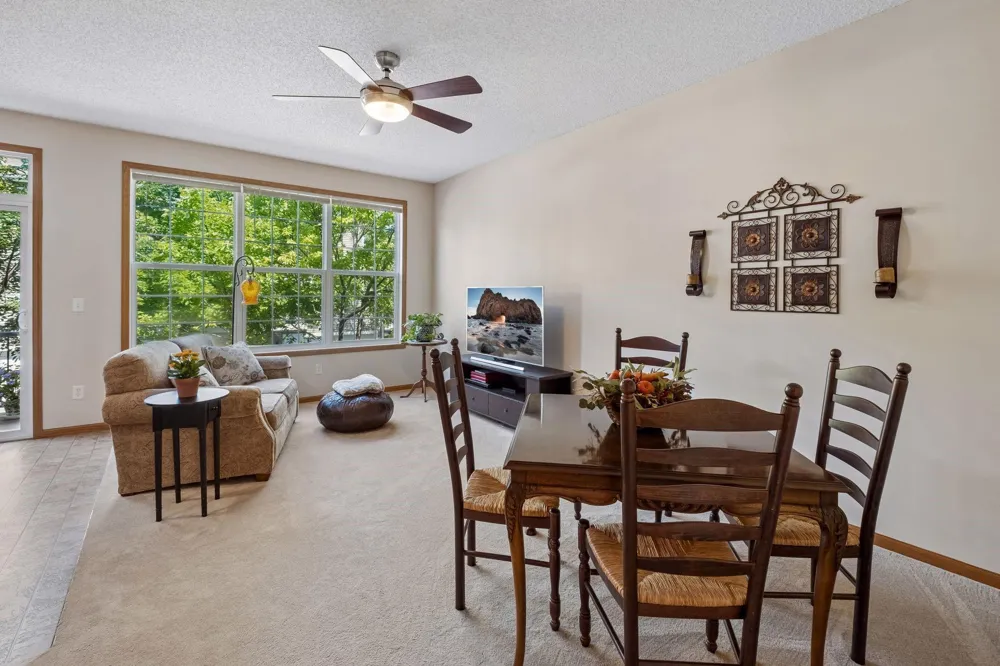 4570 Bulrush Boulevard Shakopee, MN 55379